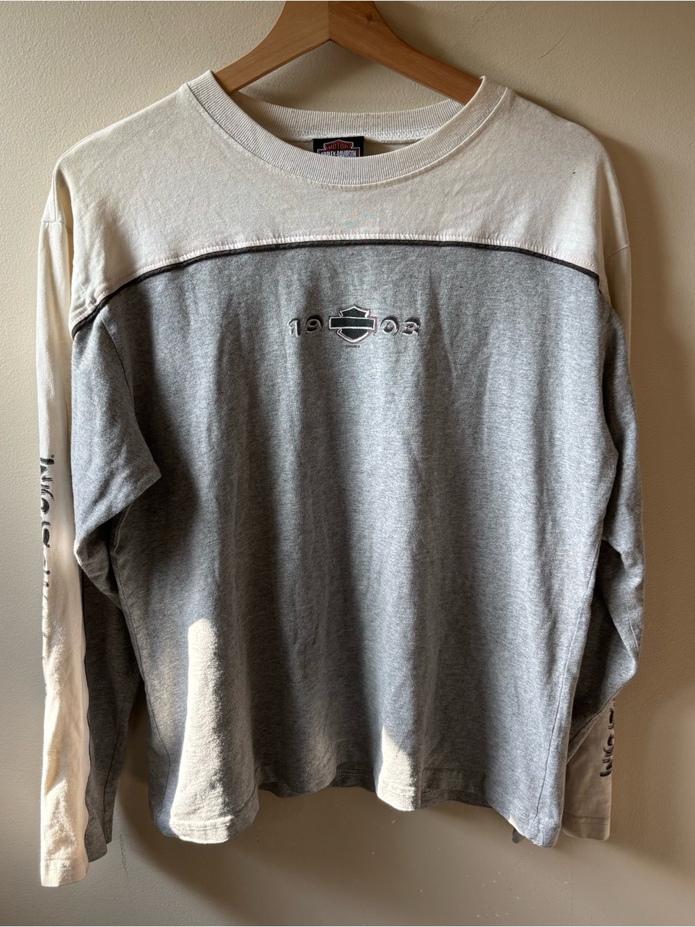 Harley-Davidson Vintage White and Grey Graphic Tee